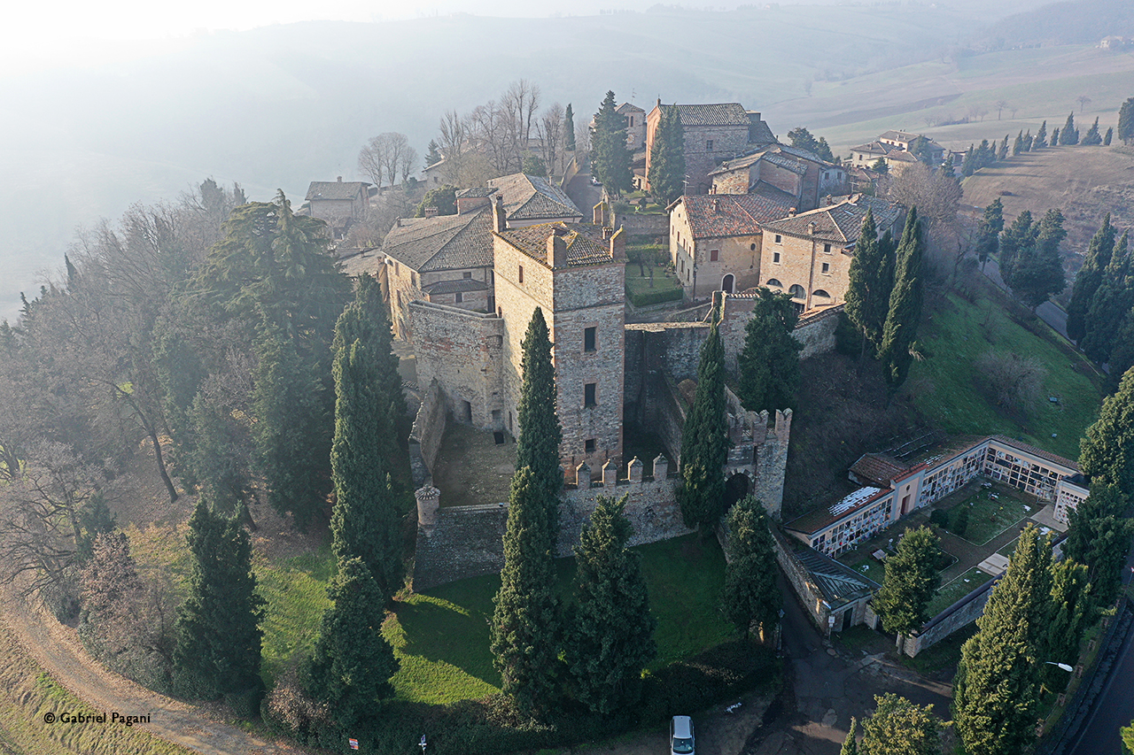 Castelo storico, Emilia, foto da drone